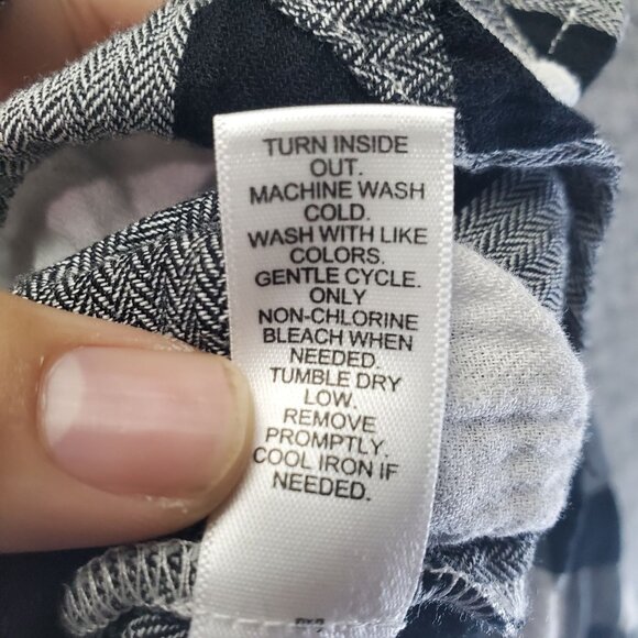 Cato Top Womens XL Black/White Plaid Button Front Long Sleeve Relaxed Fit - Picture 4 of 9